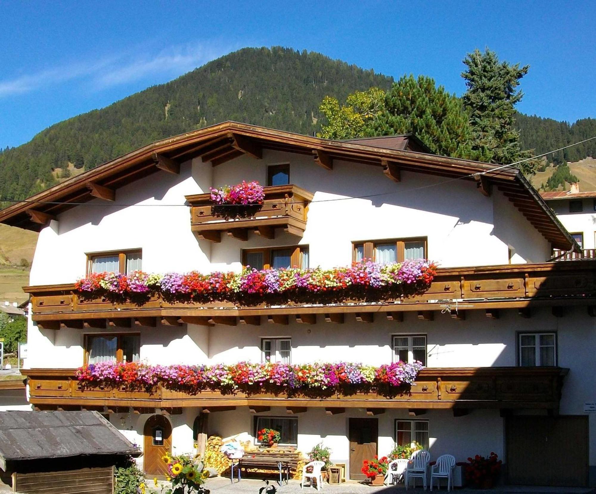 Pension Aloisl'S Harmonie Nauders Buitenkant foto