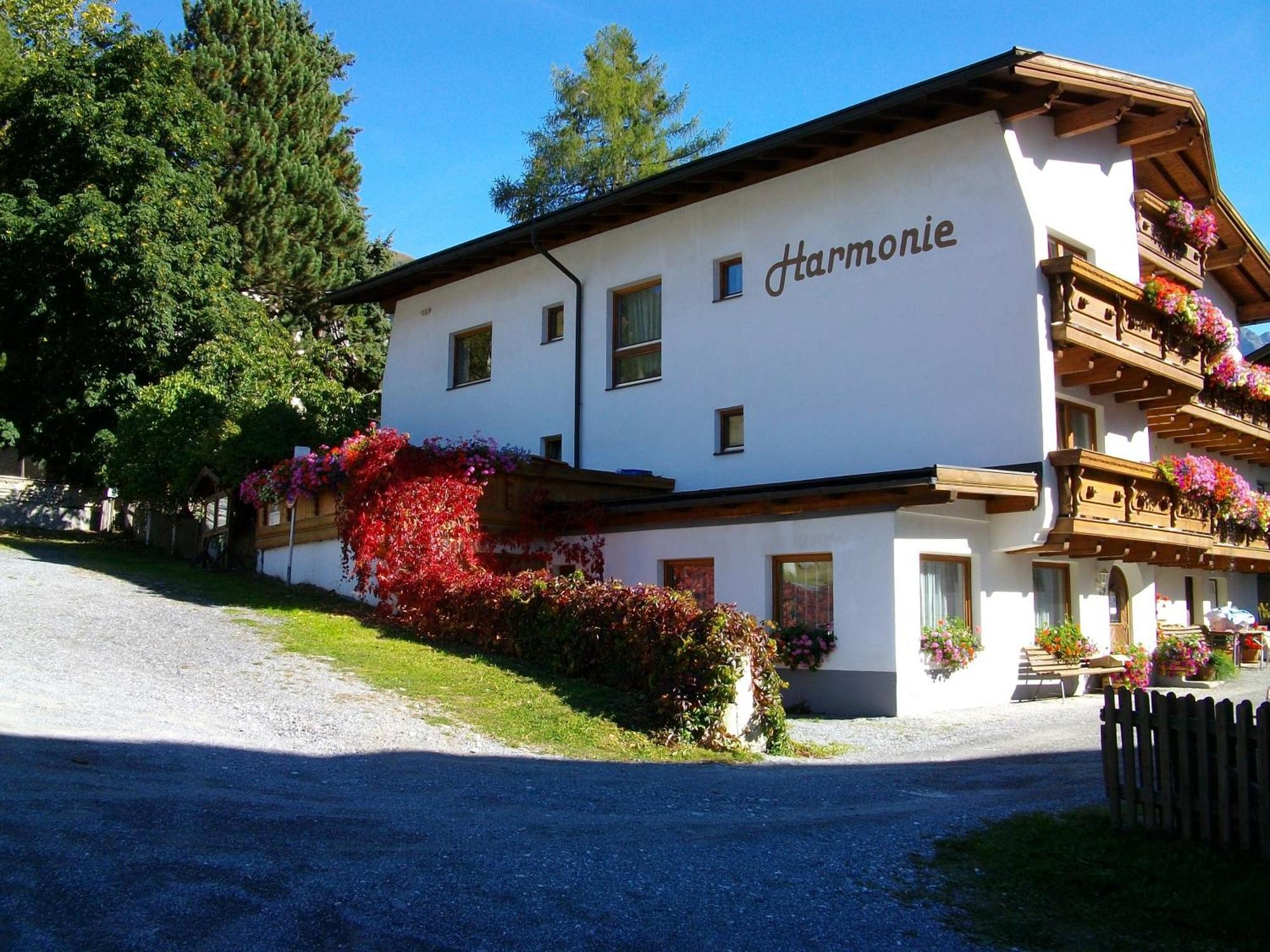 Pension Aloisl'S Harmonie Nauders Buitenkant foto